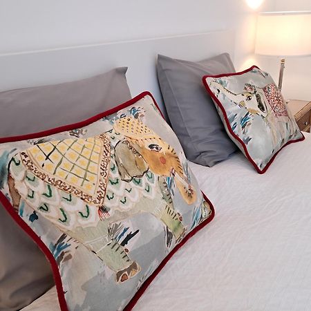 Apartamentos Almirante Hoyos セビリア エクステリア 写真