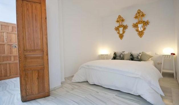 Apartamentos Almirante Hoyos セビリア エクステリア 写真